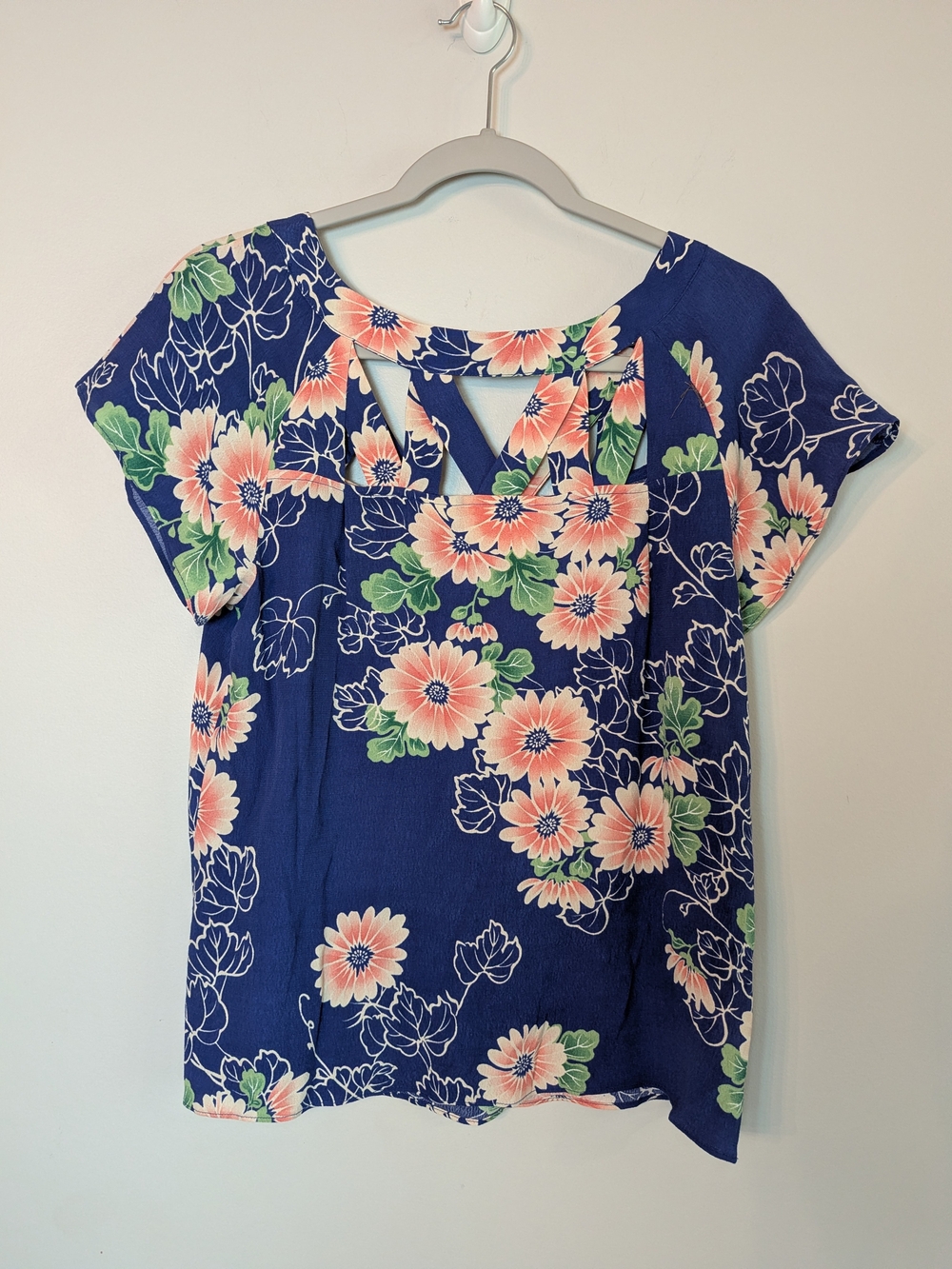 Maeve Navy Floral Short Sleeve Top with Peach Flowers